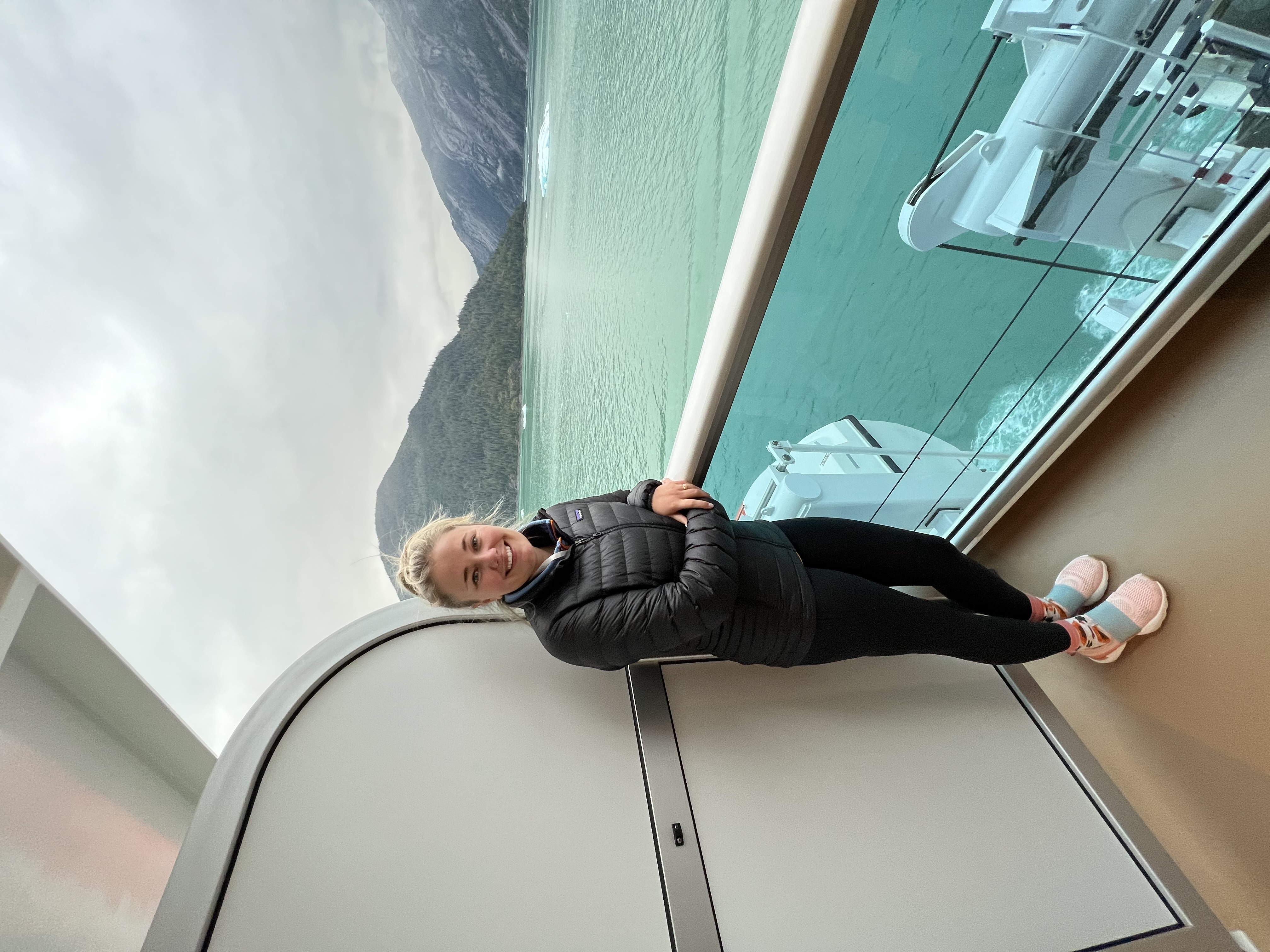 Alaska travel scene